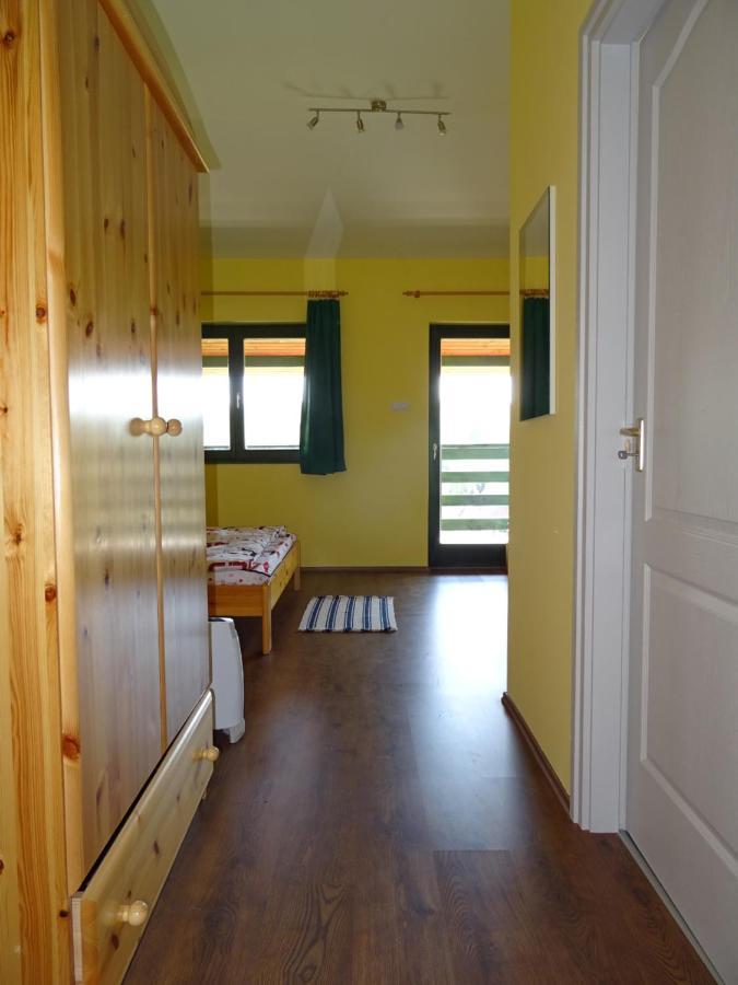 Kisrejtek Apartmanhaz Lispeszentadorján 외부 사진