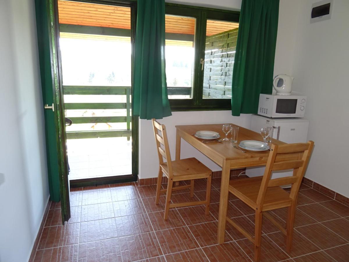 Kisrejtek Apartmanhaz Lispeszentadorján 외부 사진